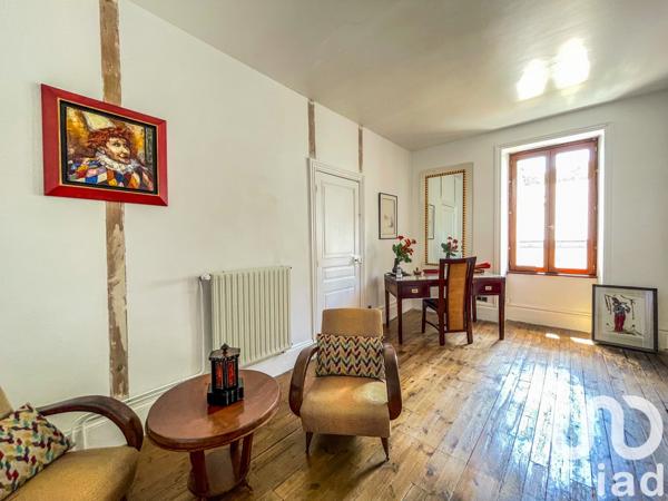 Maison à vendre 10 pièces 260 m² Volvic