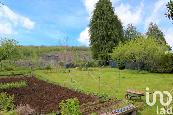 Maison à vendre 10 pièces 260 m² Volvic