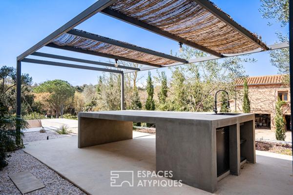 Villa contemporaine d’exception aux portes de Thuir avec vue sur le Canigou