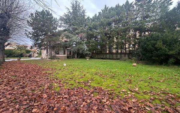 Maison à vendre    6 pièces • 192 m2 Saint-Maur-des-Fossés