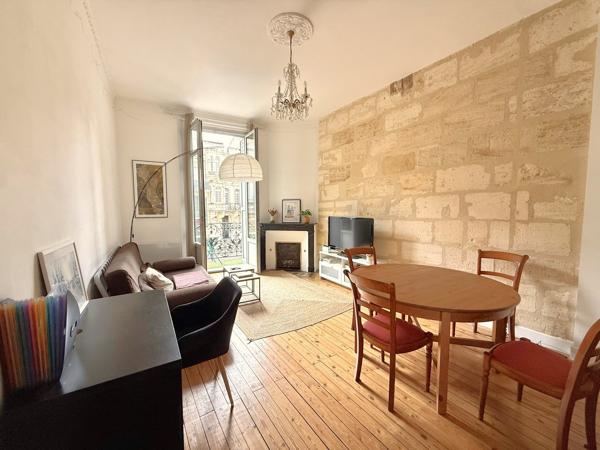 BORDEAUX MUSÉE D'AQUITAINE : APPARTEMENT T2 AVEC BALCON