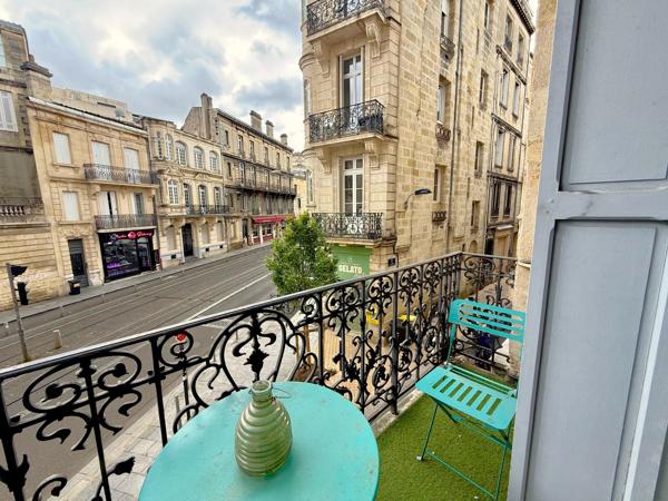BORDEAUX MUSÉE D'AQUITAINE : APPARTEMENT T2 AVEC BALCON
