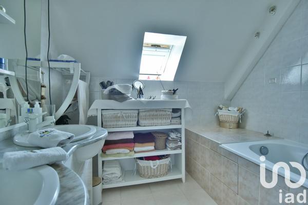 Maison 5 pièces de 145 m² à Blonville-sur-Mer (14910)