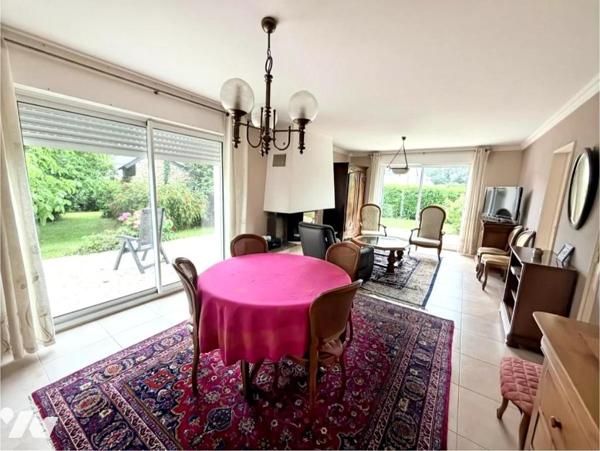 Maison d'habitation T.6 construite sur 2 niveaux