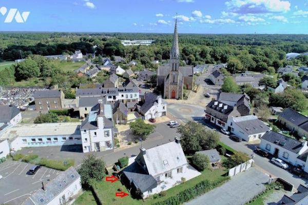 Maison d'habitation T.6 construite sur 2 niveaux
