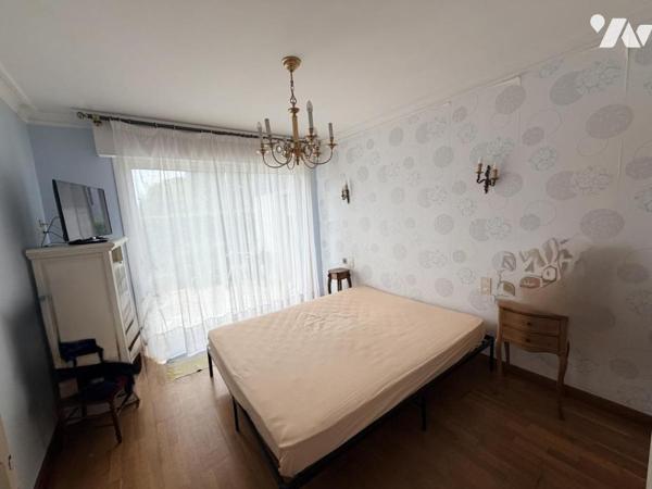 Maison d'habitation T.6 construite sur 2 niveaux