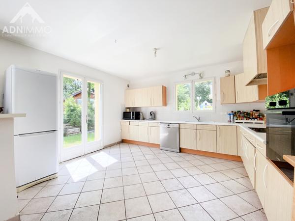 Saint-Genis-Pouilly (01630) Maison 5 Pièces 180 m2