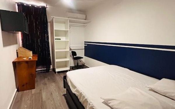 Appartement à louer    4 pièces •  Les Abymes