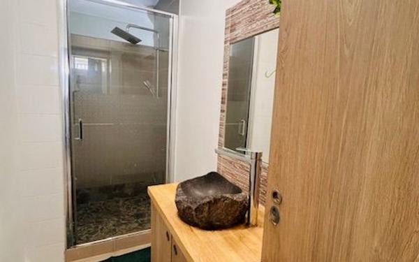 Appartement à louer    4 pièces •  Les Abymes