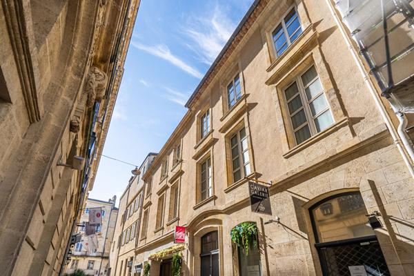 BORDEAUX TRIANGLE D'OR - Studio vendu libre à rénover