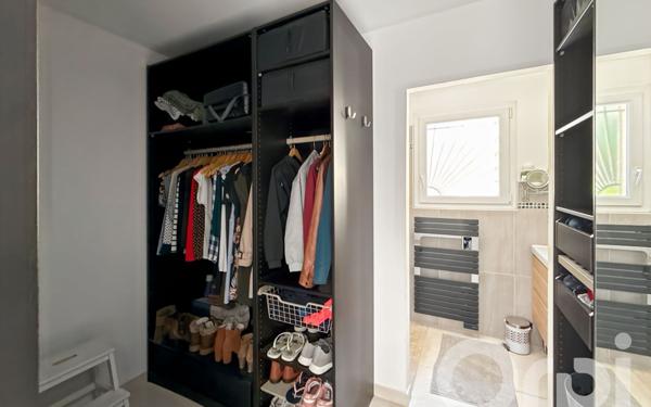 Maison à vendre    5 pièces •  Rochegude