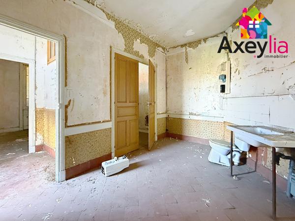 Roanne (42300) A VENDRE - ROANNE - IMMEUBLE D'ENVIRON 140M2 À RÉNOVER