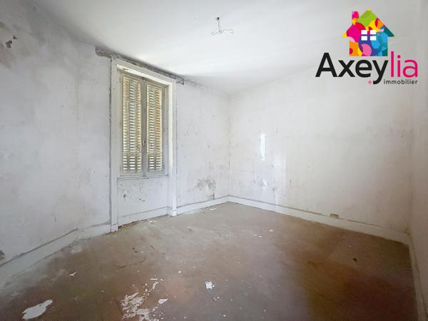 Roanne (42300) A VENDRE - ROANNE - IMMEUBLE D'ENVIRON 140M2 À RÉNOVER