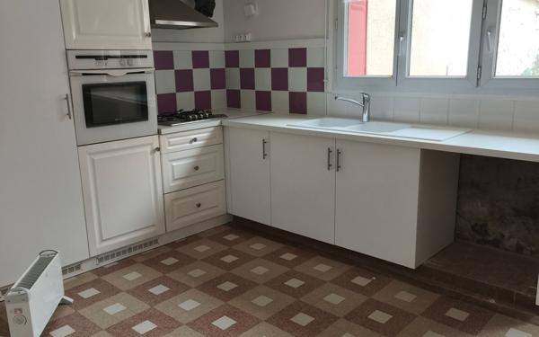 Maison à louer    4 pièces •  Ussy-sur-Marne