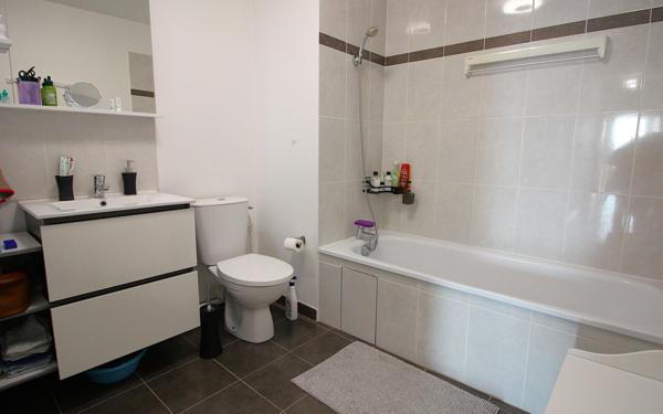 Appartement à vendre    4 pièces • 71,49 m2 Le Bourget