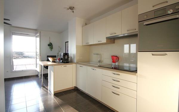 Appartement à vendre    4 pièces • 71,49 m2 Le Bourget