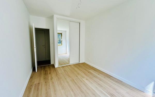 Appartement à vendre    4 pièces •  Charbonnières-les-Bains