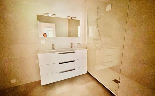 Appartement à vendre    4 pièces •  Charbonnières-les-Bains