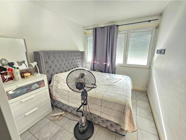 Appartement à vendre 4 pièces RIS ORANGIS (91)