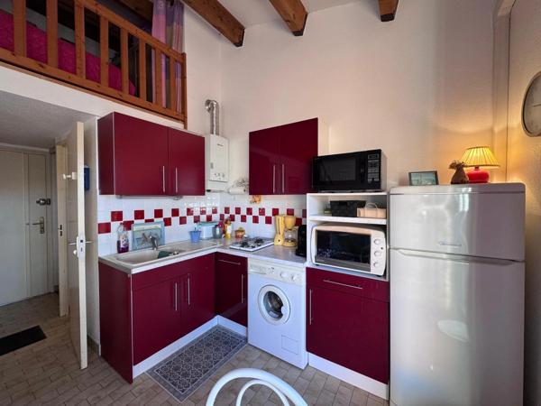 Pinède. Appartement 2 pièces mezzanine