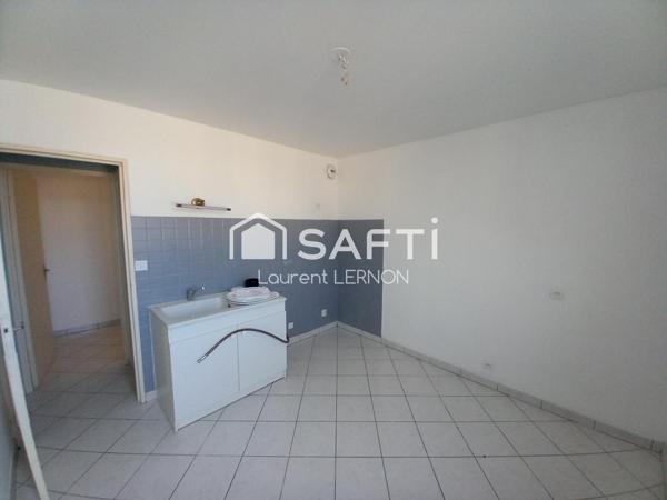 APPARTEMENT DE 91 M² AU 4ème ETAGE. CAVE. PARKING