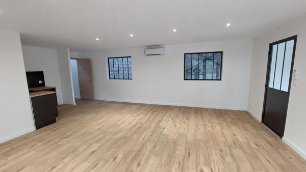 A LOUER TRES BEAU Local d'activité NEUF 227 m² - Vigneux Billiais Deniaud