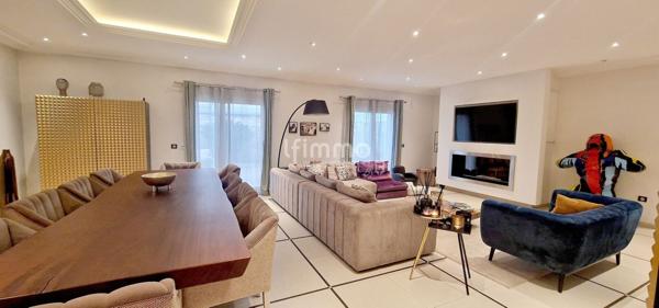 Maison contemporaine de standing – 378 m² – Gagny