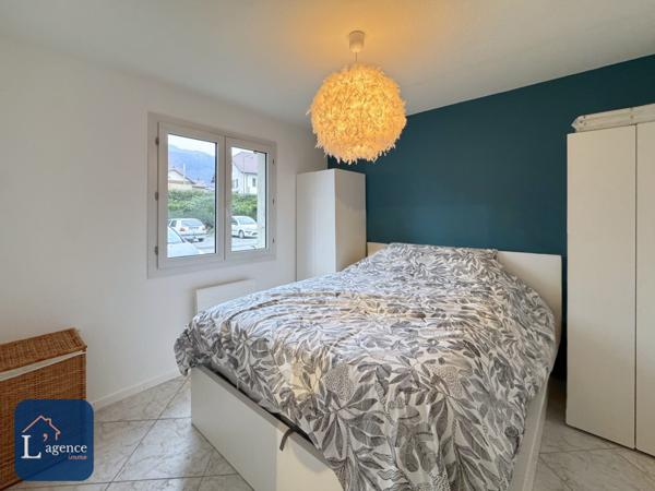 Appartement T2 de 35 m² en rez-de-jardin – Cave et place de parking privée