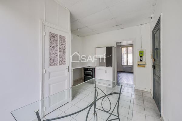 Appartement de 2 pièces en rez-de-jardin