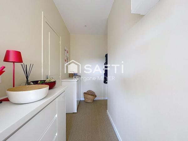 Studio rénové au pied du marché