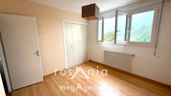 Maison à LES SABLES-D'OLONNE, 85100 - 8 pièces 198m²