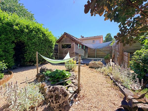 Maison en pierre, Angouleme, 5 pièce(s), 3 CH, 132 m2