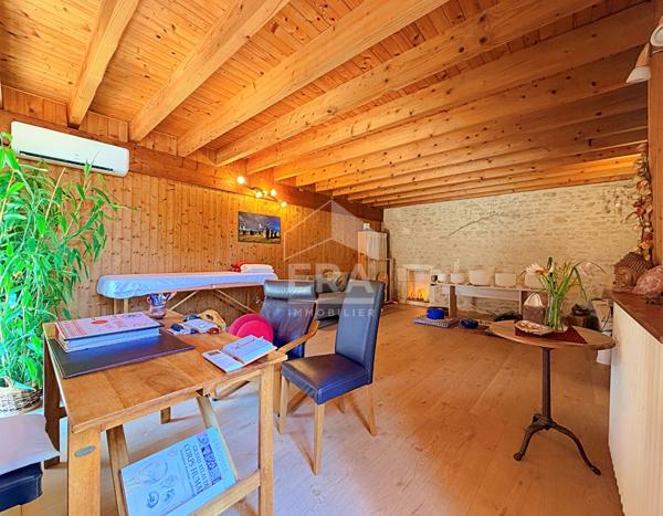 Maison en pierre, Angouleme, 5 pièce(s), 3 CH, 132 m2