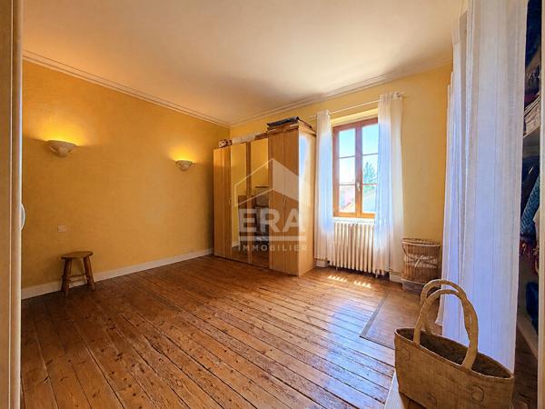 Maison en pierre, Angouleme, 5 pièce(s), 3 CH, 132 m2