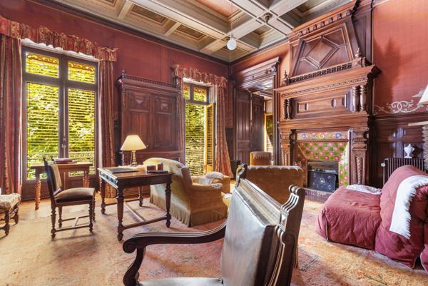 Immeuble 14 pièces - 1243 m²