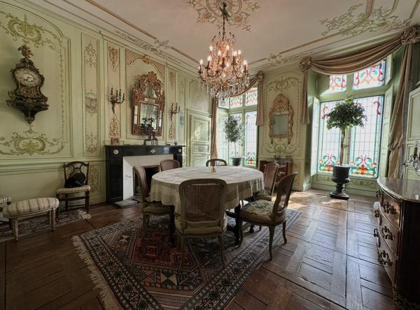 Appartement de caractère – 243 m²
