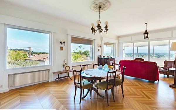 Maison à vendre    6 pièces • 175 m2 Jonquerettes