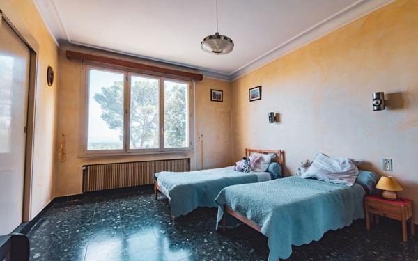 Maison à vendre    6 pièces • 175 m2 Jonquerettes