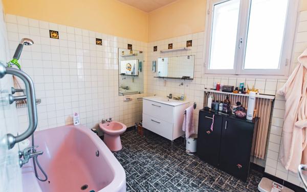 Maison à vendre    6 pièces • 175 m2 Jonquerettes