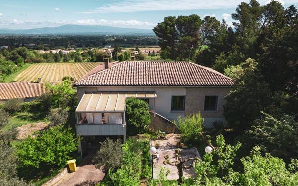 Maison à vendre    6 pièces • 175 m2 Jonquerettes