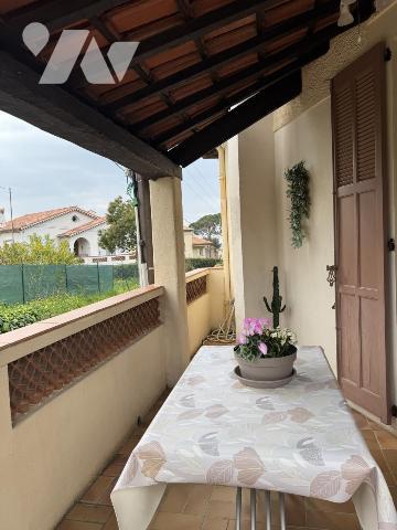 Maison individuelle sur 2  niveaux avec garage 