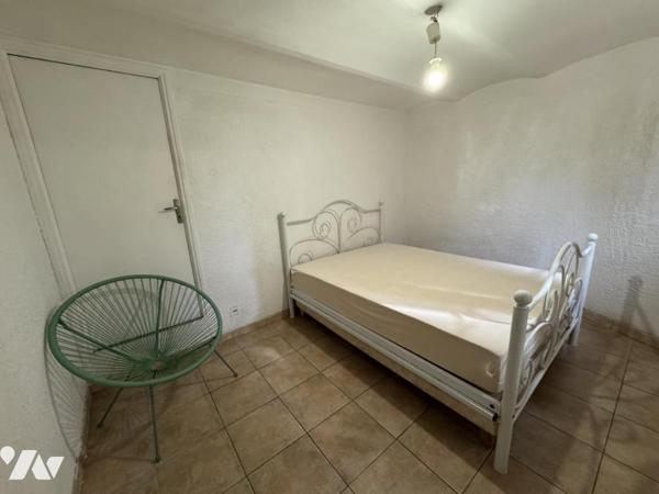 Maison individuelle sur 2  niveaux avec garage 