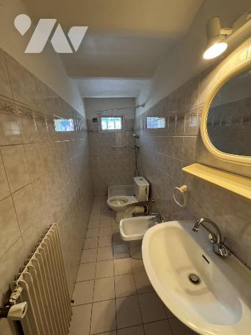 Maison individuelle sur 2  niveaux avec garage 