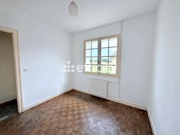 Maison
         4 pièces
        - 85 m²
