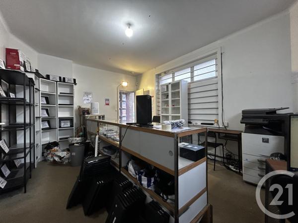 Immeuble à vendre  90 m2 HELLEMMES LILLE - 59