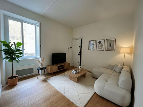 Studio 17m² rénové en centre ville ,  
Nantes 44000
