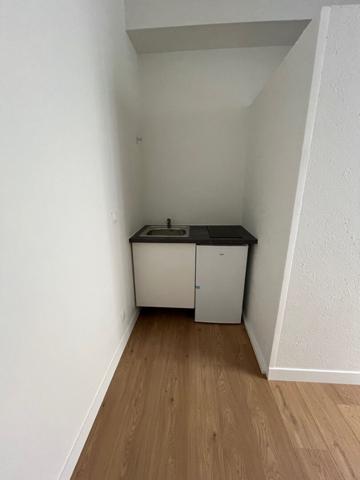 Studio 17m² rénové en centre ville ,  
Nantes 44000