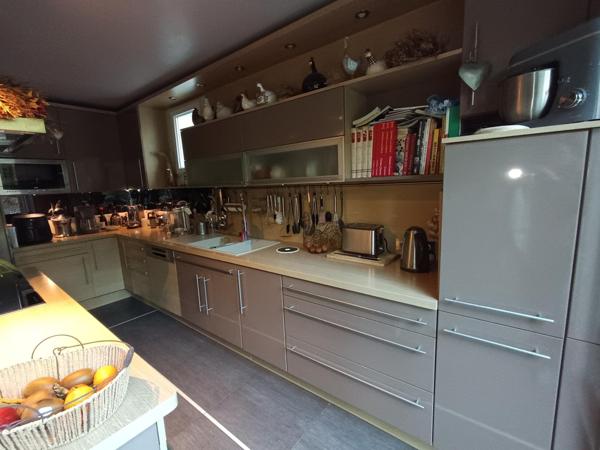 Superbe Propriété dans le très prisé Parc de Maugarny