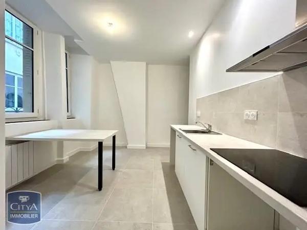 Appartement à louer 2 pièces 62.4m² Lyon 1er Arrondissement (69001)