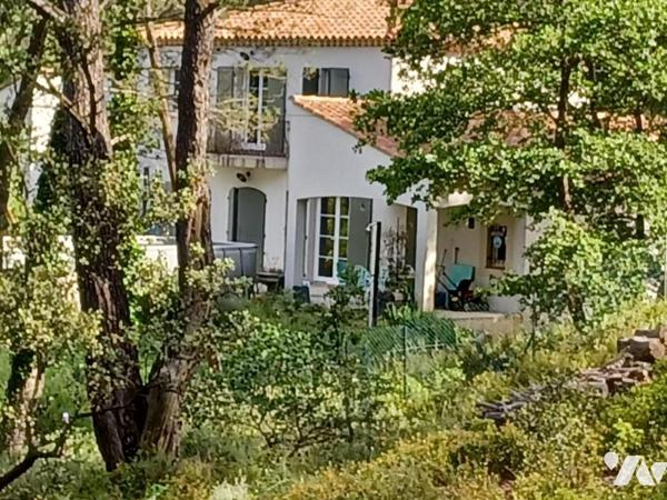Duplex de type 4 en propriété exclusive sur terrain de 4700m2